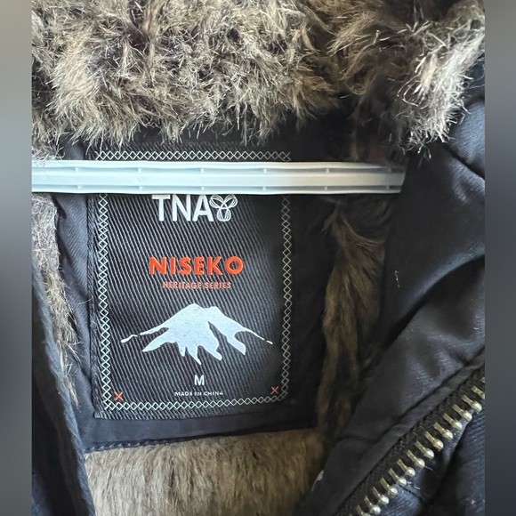 Aritzia TNA Heritage Jacket - Picture 3 of 4